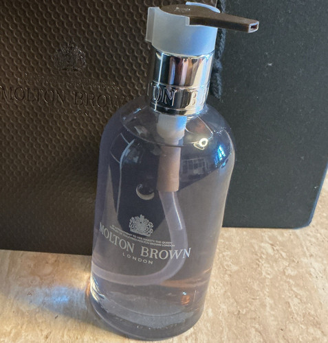 Molton brown fiery pink pepper - brown,