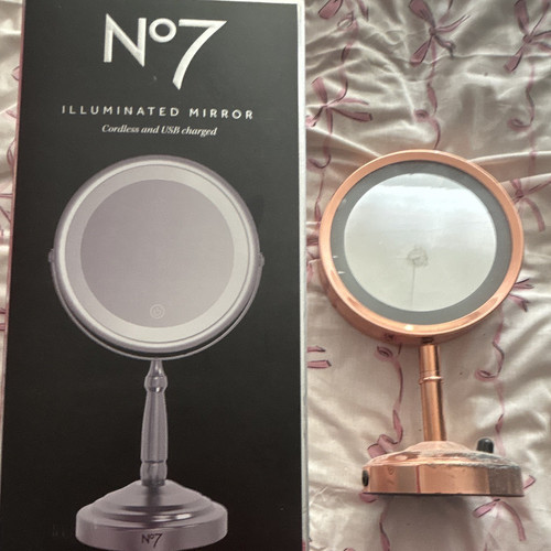 No7 led lighted make - no7, mirror