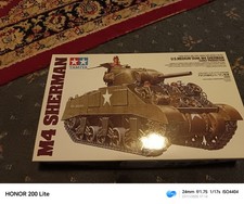 TAMIYA 35190 M4 SHERMAN EARLY PRODUCTION  TANK 1/35