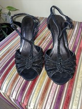 Pavers Ladies Sandals Size 5