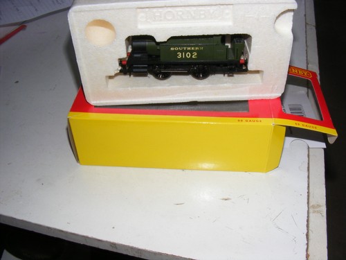 Hornby gauge engine - hornby,