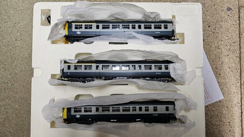 Hornby r3146 class 101 - r3146, br