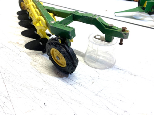 Ertl 16th farm john - ertl.1:16th., deere