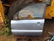 ford fusion o/s front door