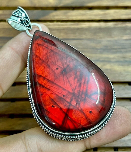 Red labradorite gemstone 925 - red,
