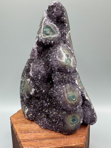 Crystal specimen amethyst - crystal,