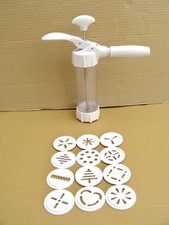 Biscuit maker  Sturdy gun syringe pump for dough cookies cream garnish.