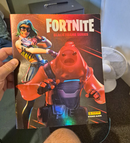 Panini fortnite black frame - fortnite,