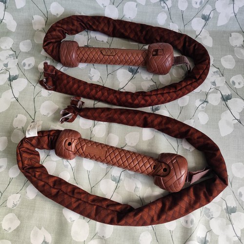 Indiana jones toy - 2, whips