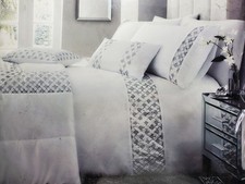 🌟 DESIGNHOUSE by Harry