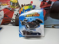 HOT WHEELS COLOUR SHIFTERS - BATMOBILE - 1:64 SCALE MODEL