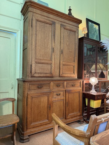 Monolithic antique oak - antique,