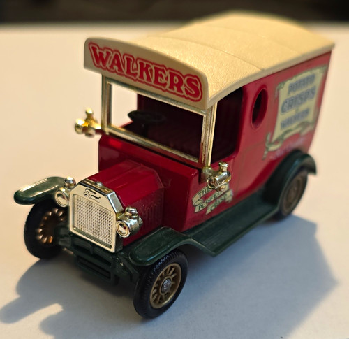 Lledo walkers potato crisps - lledo,