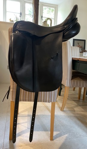 Albion dressage saddle size - saddle,