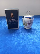 Royal Worcester Lavinia egg