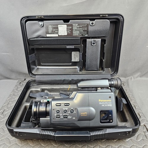 Panasonic mc30 vhs video - vhs-c,