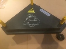 Comfort 40 Triangle Chick