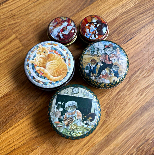 Vintage miniature cat tins - 5,