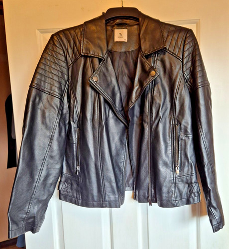 Black faux leather - tu,