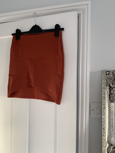 Bodycon burgandy skirt - bodycon,