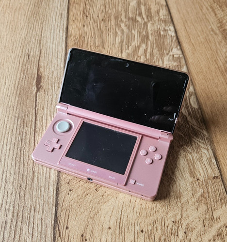 Nintendo 3ds console coral - nintendo,