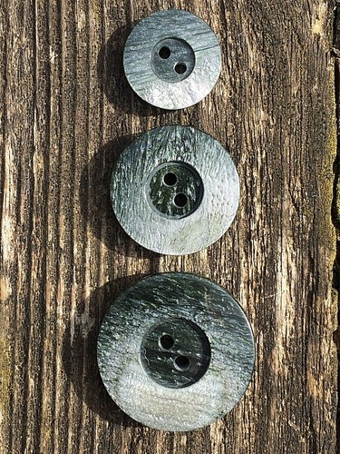 Exceptional quality hole - 6, 2-hole