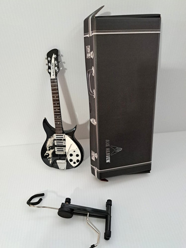 John lennon rickenbacker - lennon,
