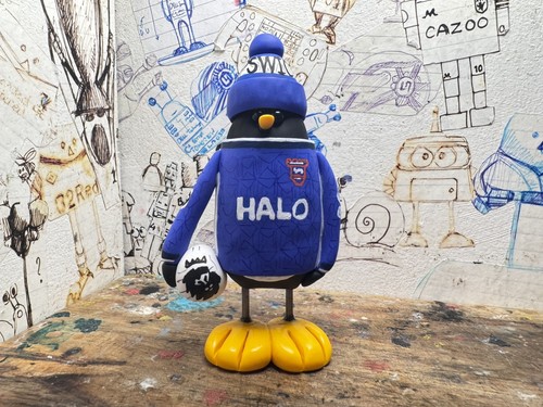 Ipswich town penguin - ipswich,
