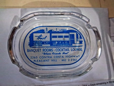 VINTAGE GLASS ASHTRAY MONUMENT