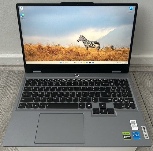 Lenovo loq 15iax9i - lenovo, 15”