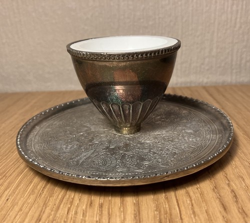 Decorative metallic egg - egg, cup