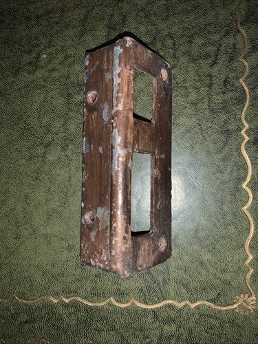 Reclaimed rim lock door - door, keep