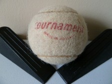 VINTAGE TENNIS BALL
