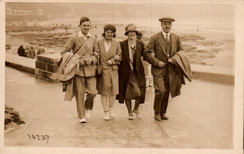 Vintage scarborough people - gb,