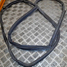 Mercedes W211 E-Class 280 CDI Door Seal Rubber Rear Right A2117300478