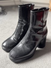 BNWithoutTags Ladies H&M Black Heeled Zip Up Boots Size 38