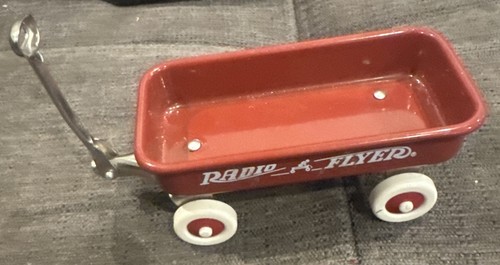 Radio flyer wagon metal - radio,