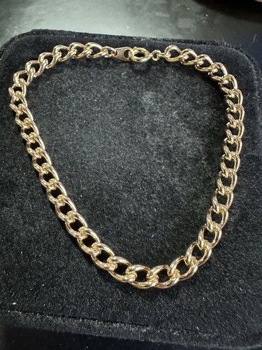 Gold tone curb chain - gold, bracelet
