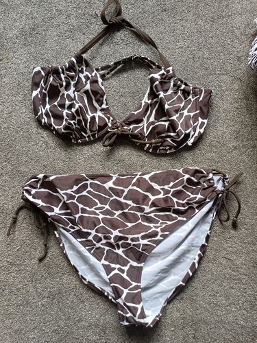 Ladies bikini size by - size,