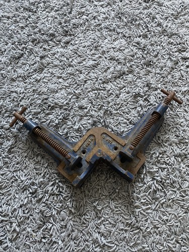 Woden 801 corner clamp - c,
