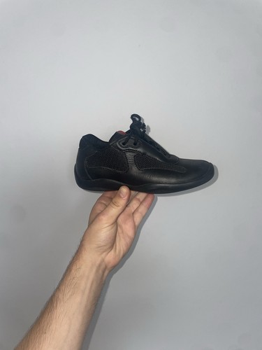 Prada america cups black red