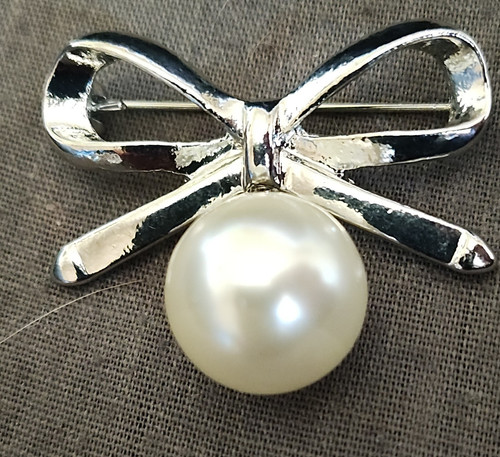 Silver tone bow brooch pin - tone,