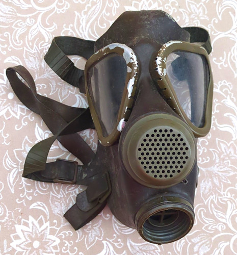 German m65 gas mask - m65,