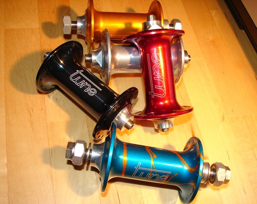Tune retro front hub - front, sandwitch