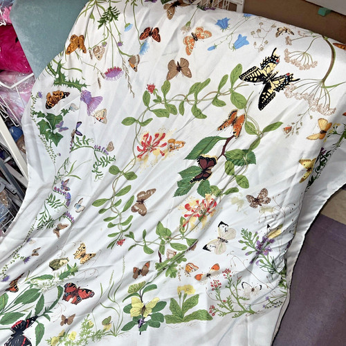 Beautiful beckford large - large, silk