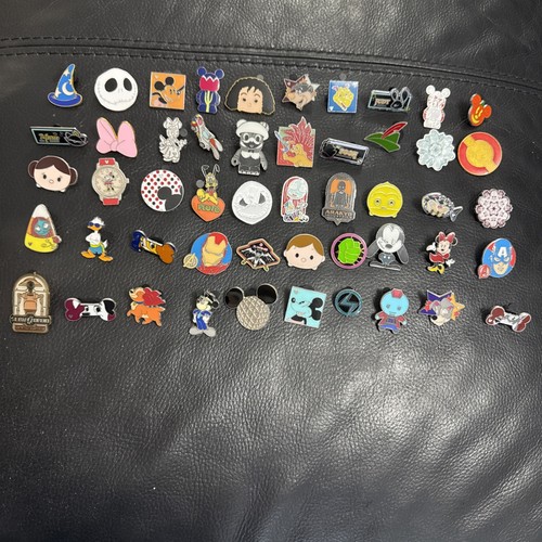 Disney trading pins 50 - pins, x
