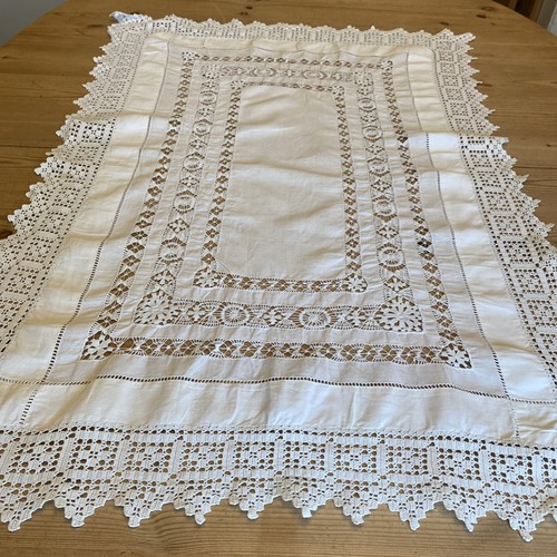 Large vintage lace white - large,