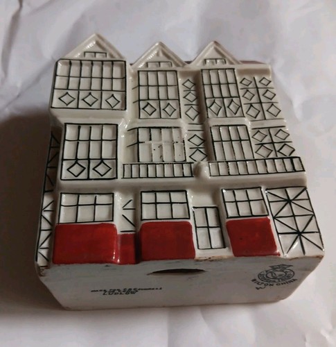 Ludlow feathers hotel crested - ludlow,