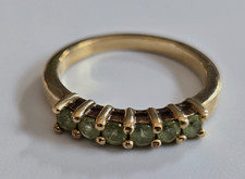 9ct Yellow Gold Ring Round Green Peridot Stones  Prong Setting Ring Size L