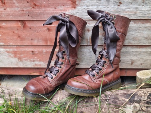 Martens triumph brown - dr.,